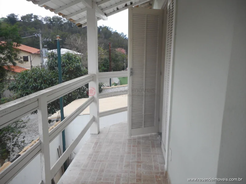 Foto 2 de 33 - Casa para aluguel em Montese