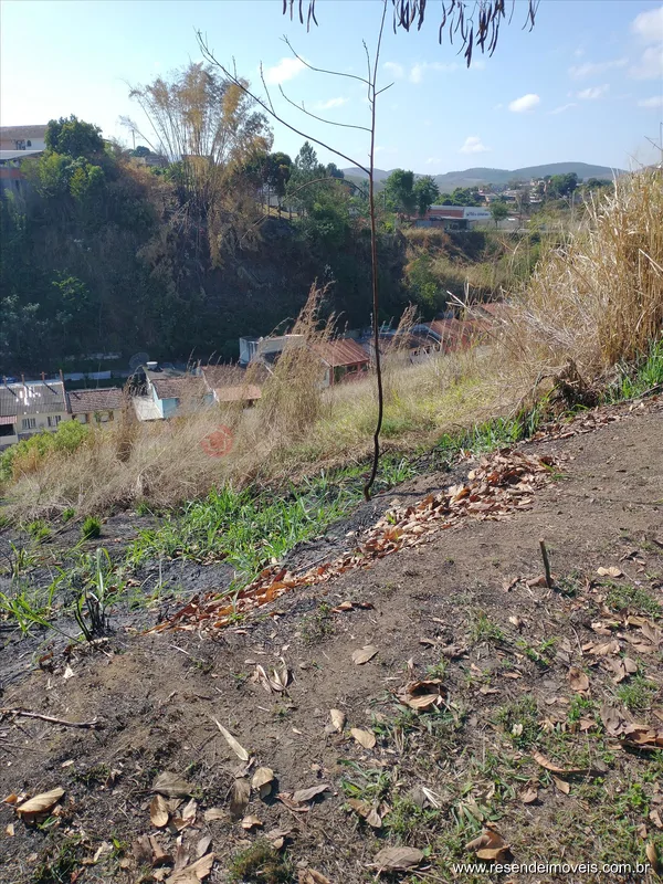 Foto 4 de 6 - Terreno para venda em Jardim Brasília