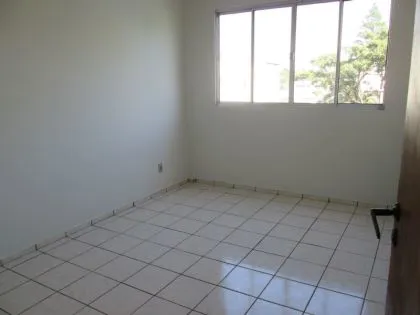 Apartamento para aluguel em Comercial