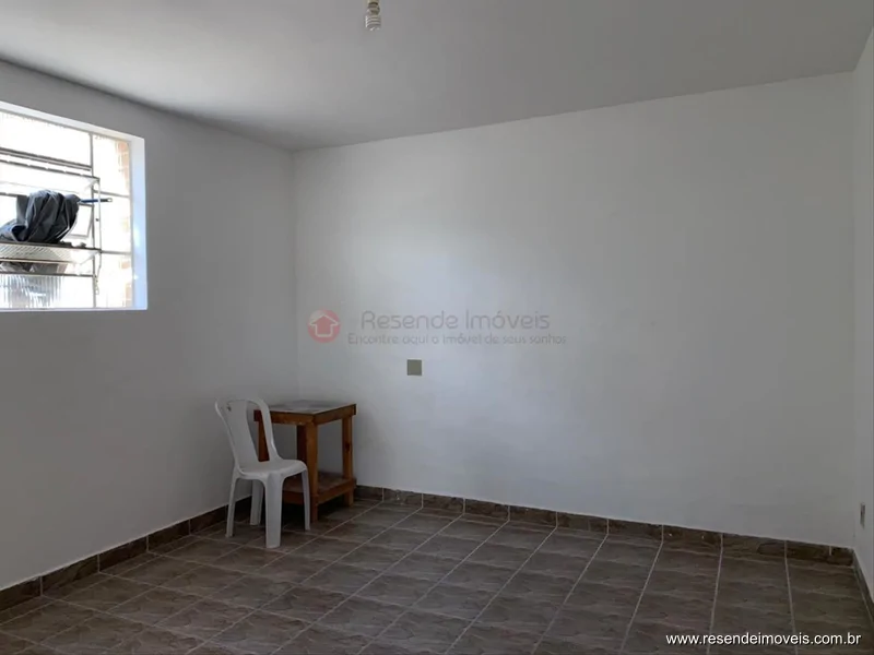 Foto 1 de 22 - Casa para aluguel em Montese