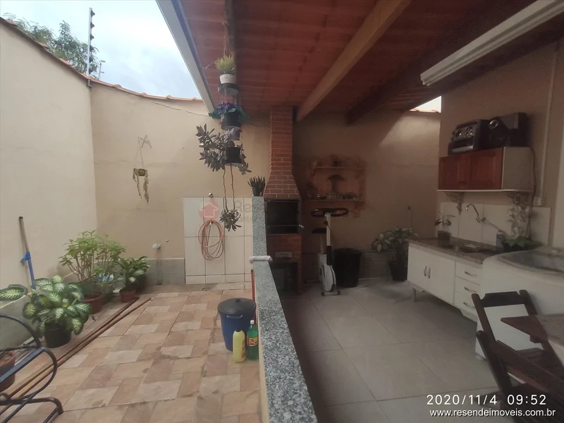 Foto 2 de 13 - Casa para venda e aluguel em Morada da Montanha