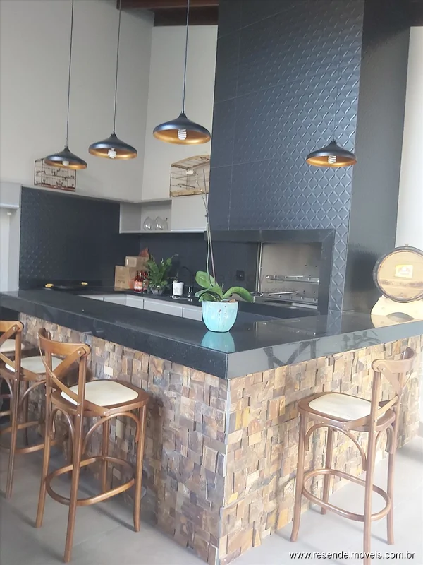 Foto 3 de 43 - Casa para venda em Morada da Colina