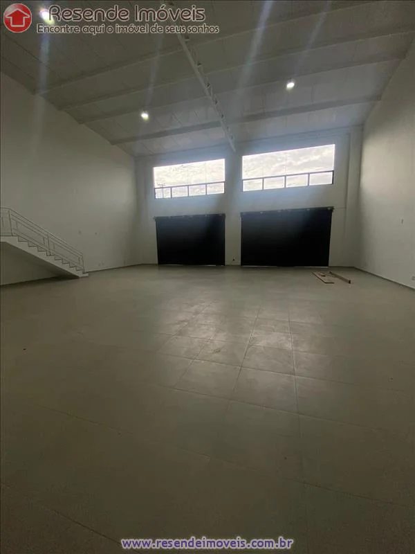 Foto 1 de 18 - Loja para aluguel em Morada do Contorno