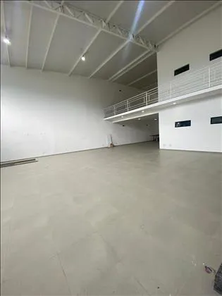 Loja para aluguel em Morada do Contorno