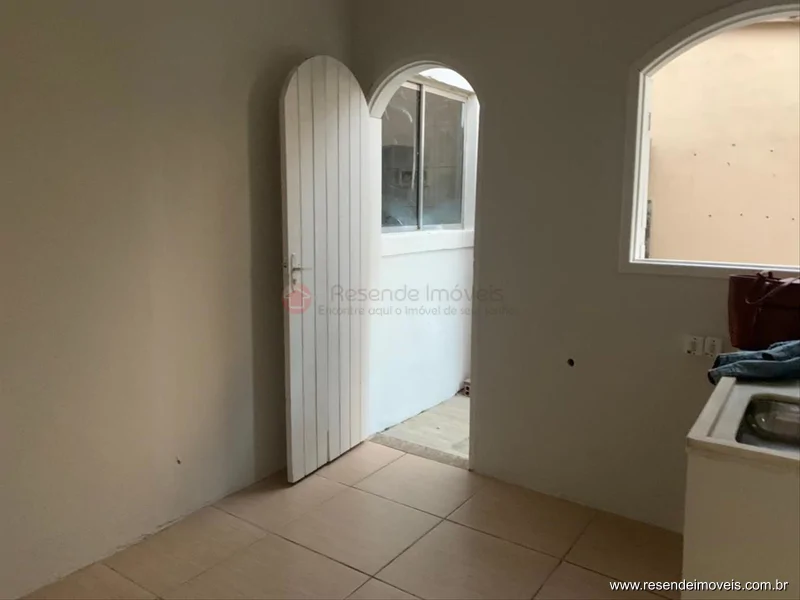Foto 1 de 31 - Casa para aluguel em Vila Santa Cecília