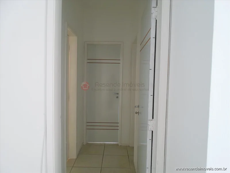 Foto 3 de 9 - Apartamento para venda e aluguel em Comercial