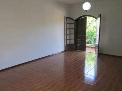 Casa para venda em Montese