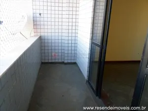 Apartamento para aluguel em Comercial