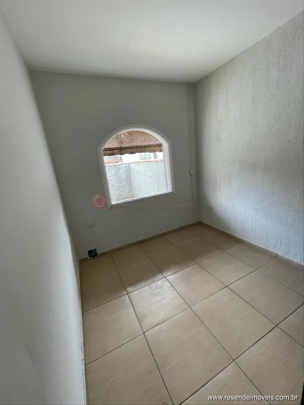 Foto 6 de 9 - Casa para aluguel em Vila Santa Cecília