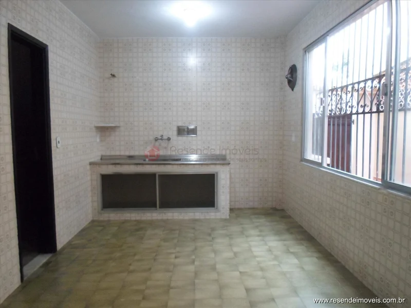 Foto 1 de 11 - Casa para aluguel em Jardim Tropical