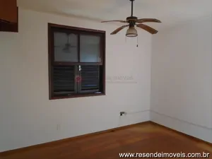 Casa para venda em Centro - Imobiliária Betty Imobiliária