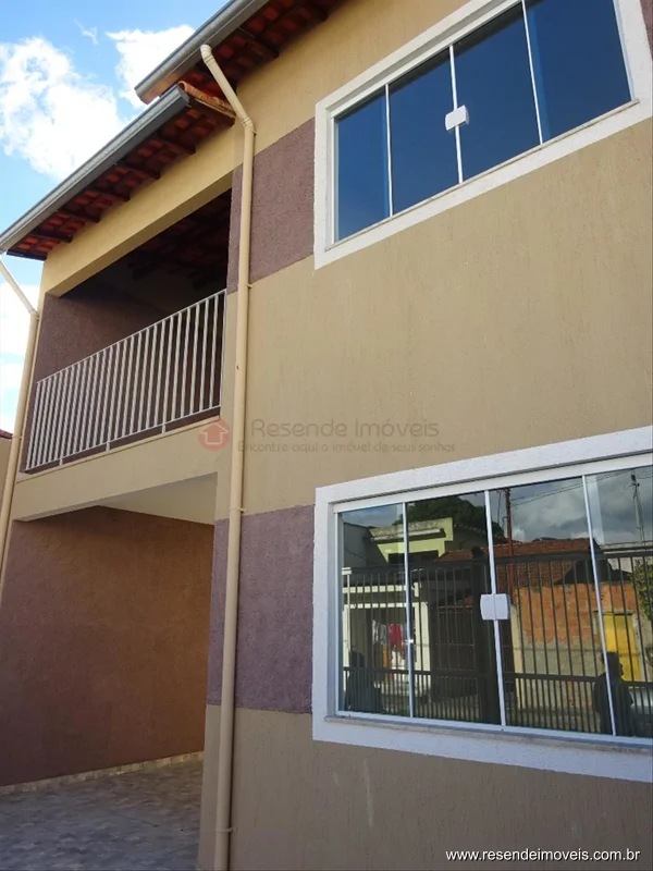 Foto 1 de 9 - Casa para venda em Vila Santa Cecília