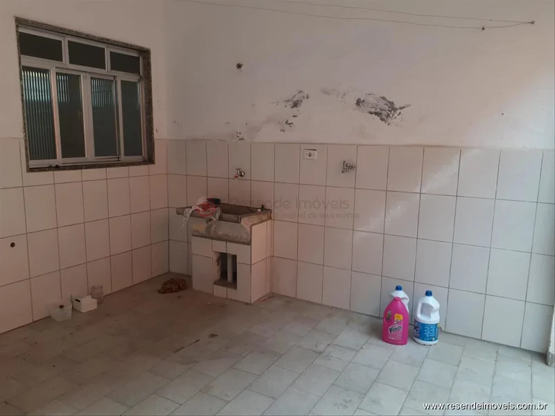 Foto 1 de 13 - Casa para venda em Vila Santa Cecília