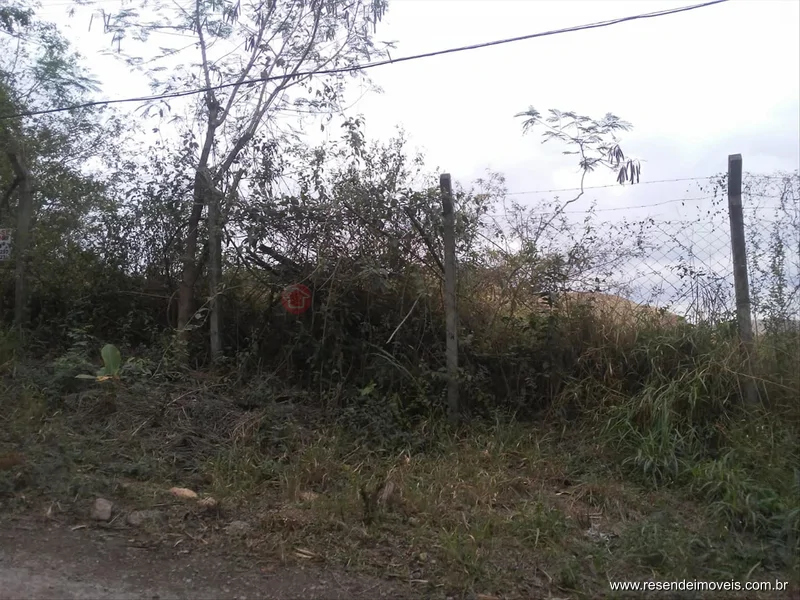 Foto 1 de 2 - Terreno para venda em Casa da Lua