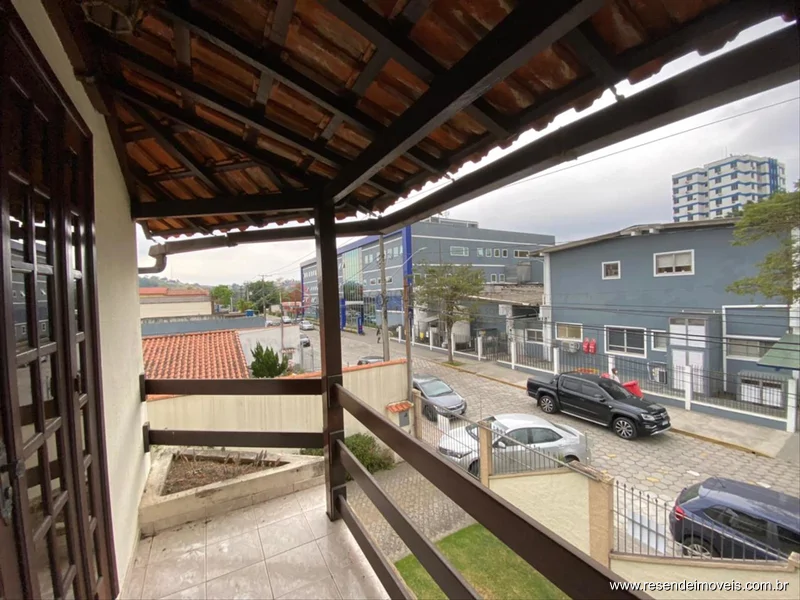 Foto 6 de 20 - Casa para aluguel em Montese