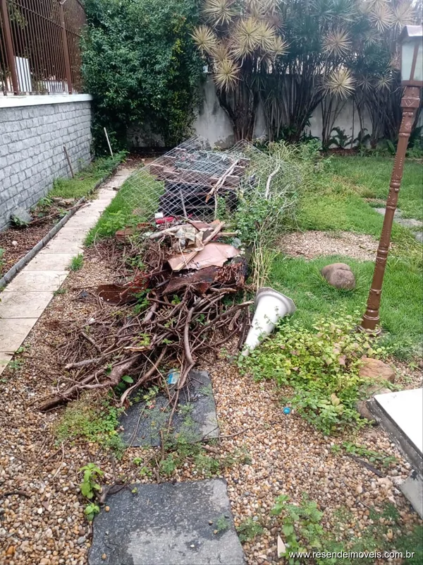 Foto 2 de 33 - Casa para venda e aluguel em Vila Julieta