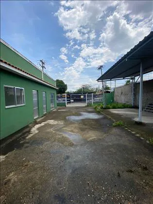 Loja para aluguel em Montese