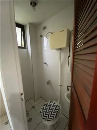 Apartamento para aluguel em Comercial