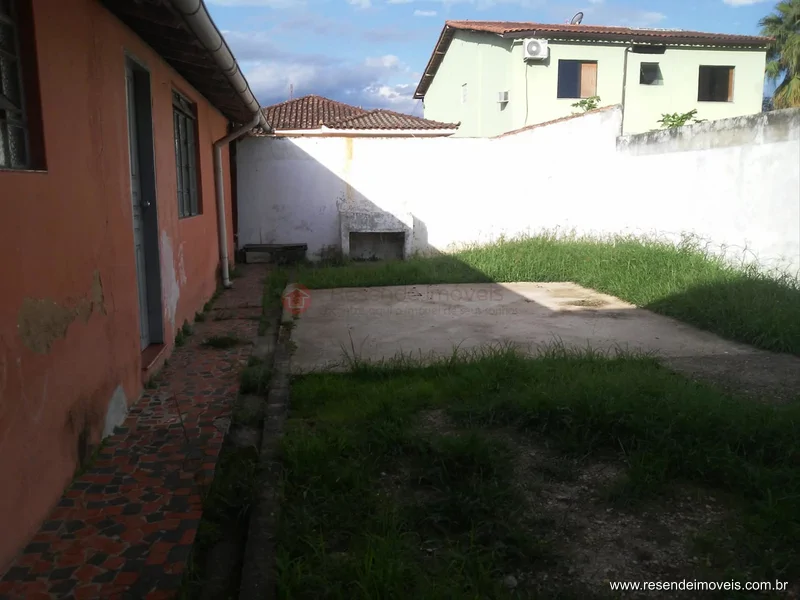 Foto 1 de 15 - Casa para venda e aluguel em Lava-pés