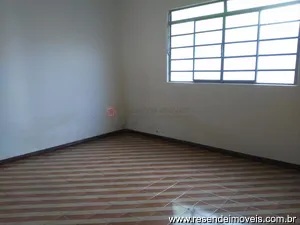 Casa para venda e aluguel em Lava-pés