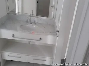 Apartamento para aluguel em Comercial