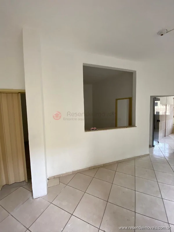 Foto 4 de 10 - Casa para aluguel em Vila Santa Cecília