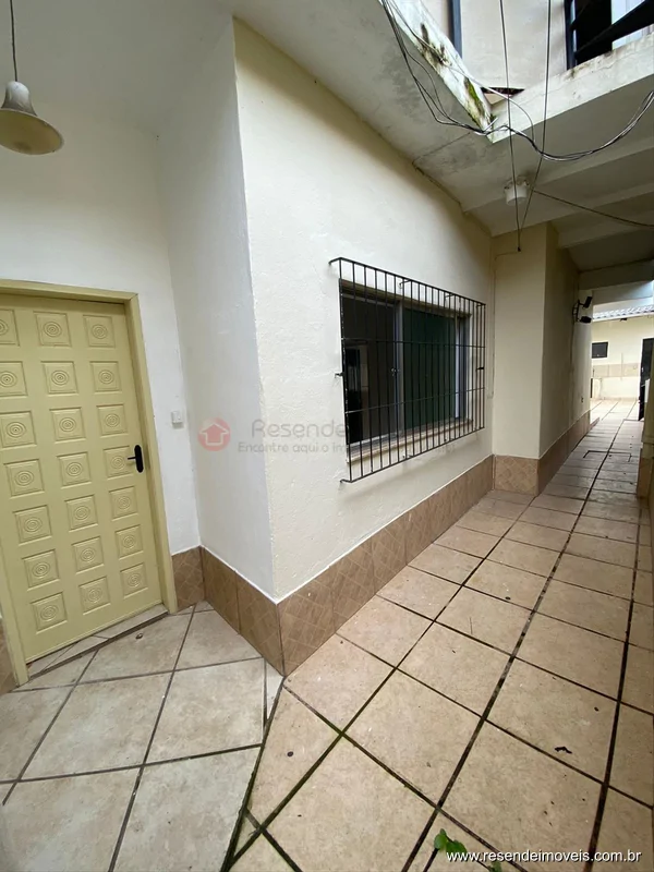 Foto 2 de 10 - Casa para aluguel em Vila Santa Cecília