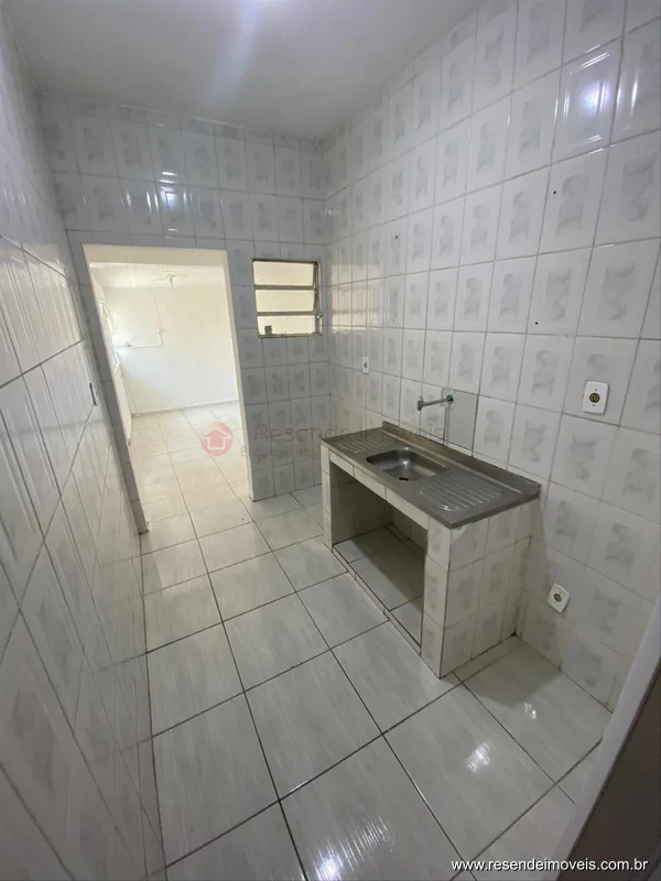 Foto 3 de 9 - Casa para aluguel em Vila Santa Cecília