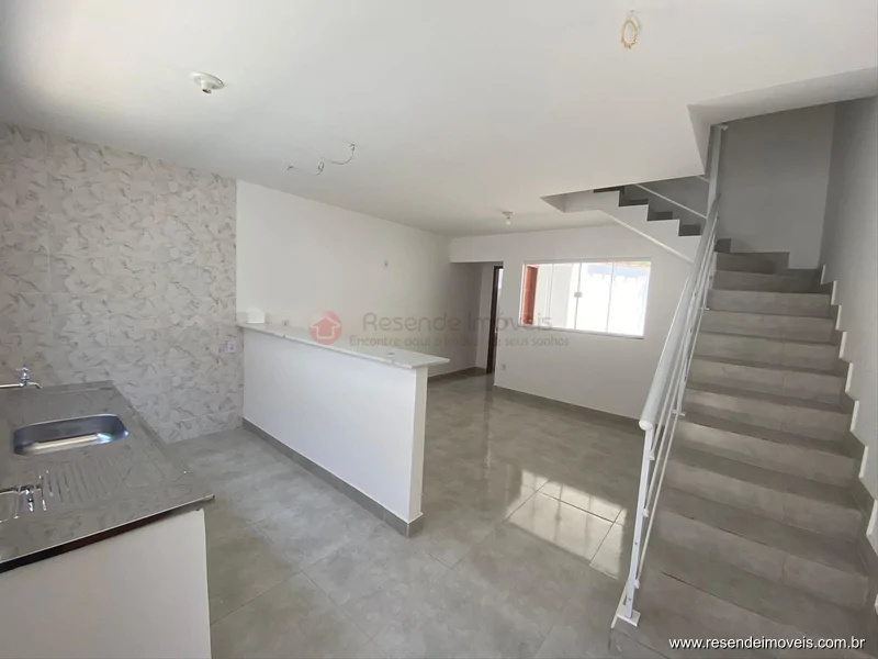 Foto 1 de 9 - Casa para aluguel em Morada da Montanha