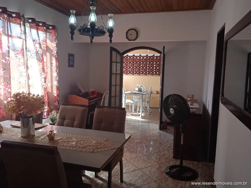 Foto 1 de 11 - Casa para venda em Surubi