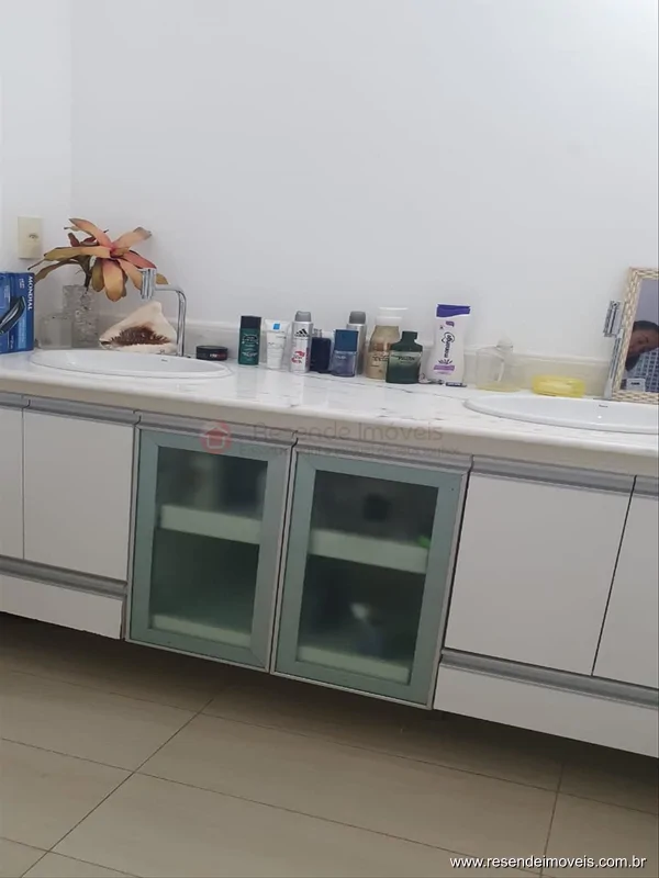 Foto 1 de 13 - Casa para aluguel em Casa da Lua