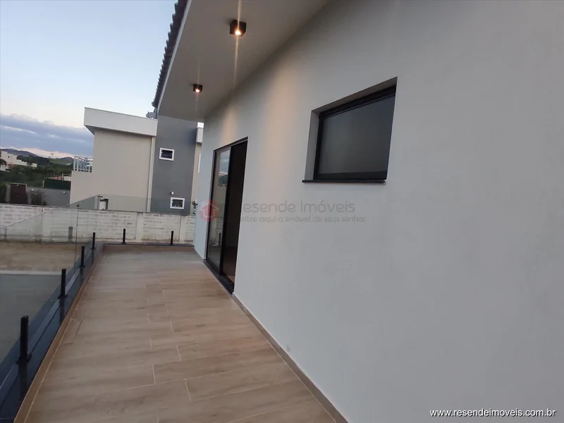 Foto 1 de 32 - Casa em condomínio para venda em Parque Ipiranga