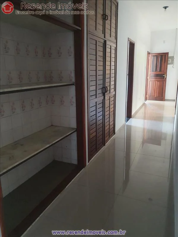 Foto 3 de 10 - Casa para venda e aluguel em Santa Isabel