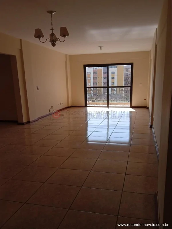 Foto 3 de 11 - Apartamento para aluguel em Jardim Jalisco