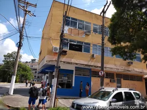 Sala Comercial para venda e aluguel em Centro