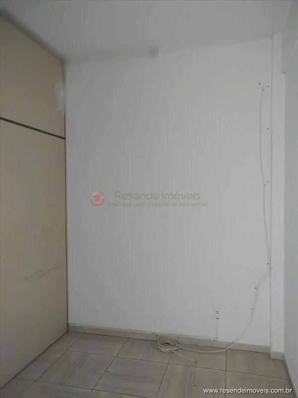 Foto 1 de 7 - Sala Comercial para venda e aluguel em Centro