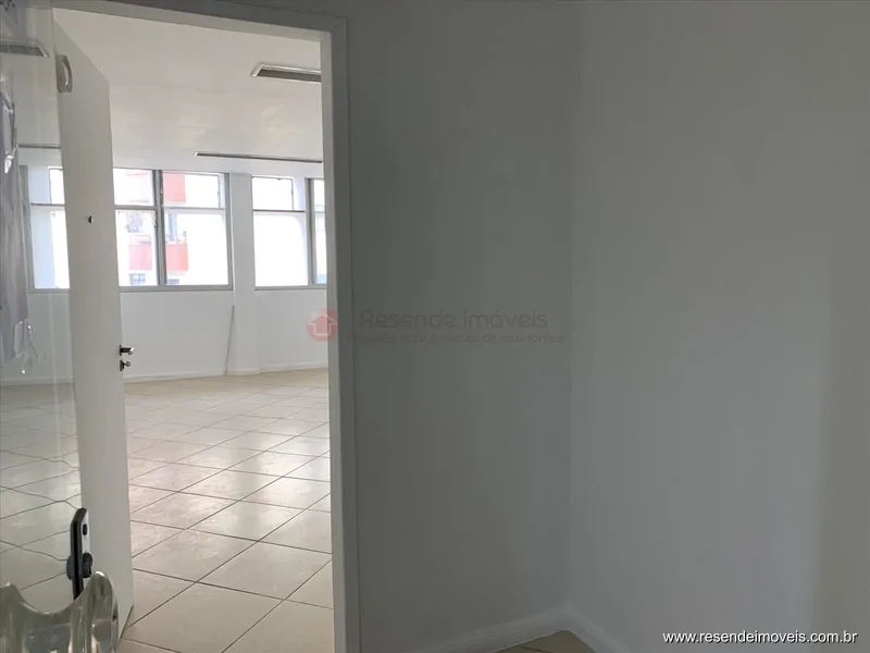Foto 3 de 8 - Sala Comercial para venda e aluguel em Centro