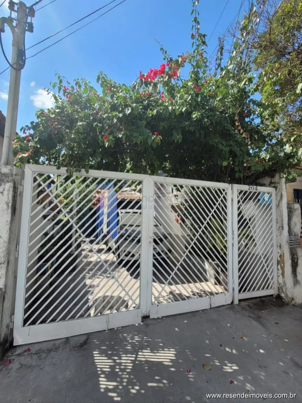 Foto 1 de 16 - Casa para venda em Vila Santa Cecília