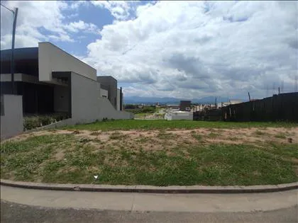 Terreno para venda em Parque Ipiranga