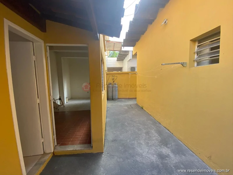 Foto 6 de 10 - Casa para venda em Jardim Tropical