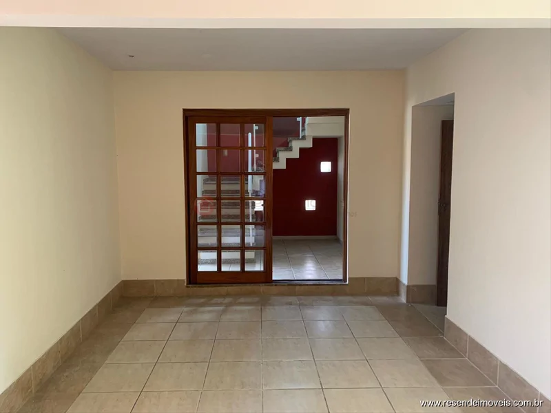 Foto 3 de 19 - Casa para venda e aluguel em Santa Isabel