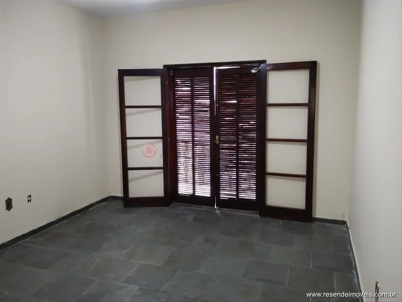 Foto 12 de 25 - Casa para aluguel em Montese