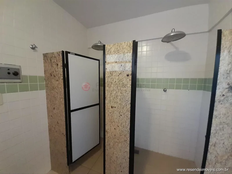 Foto 1 de 19 - Flat para venda em Montese