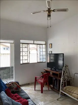 Casa para venda em Vila Moderna
