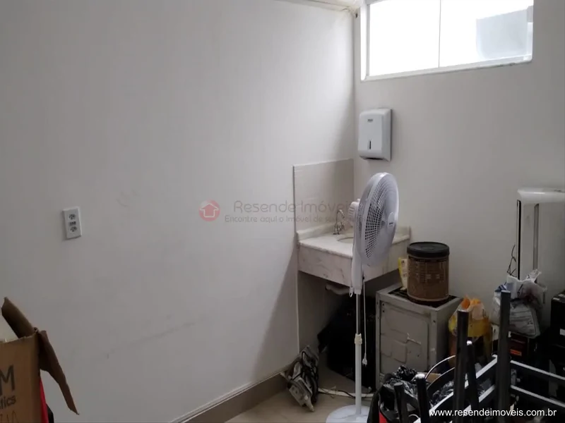 Foto 1 de 42 - Casa comercial para venda em Cidade Alegria