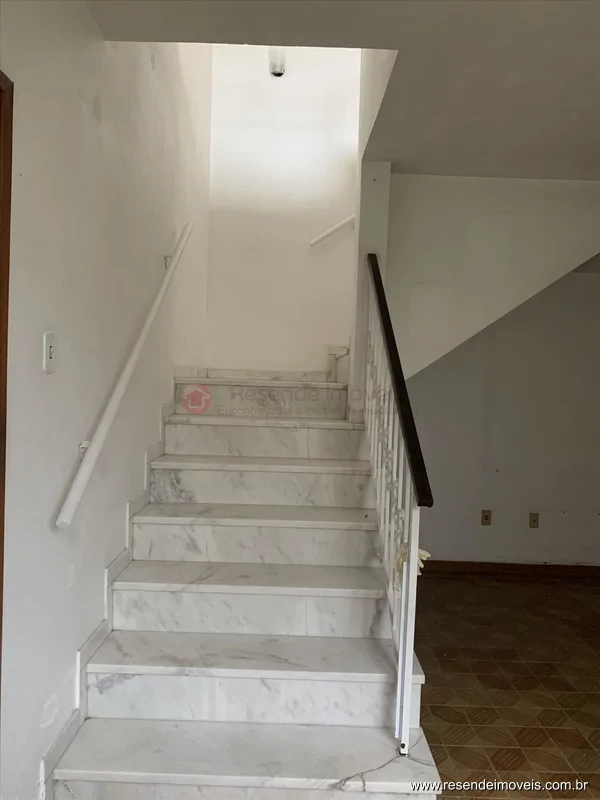 Foto 3 de 23 - Casa para aluguel em Jardim Tropical