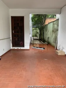 Casa para aluguel em Jardim Tropical