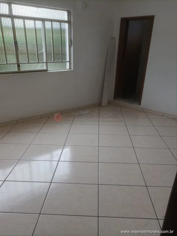 Foto 2 de 17 - Casa para aluguel em Jardim Tropical