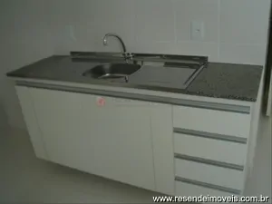 Apartamento para aluguel em Comercial