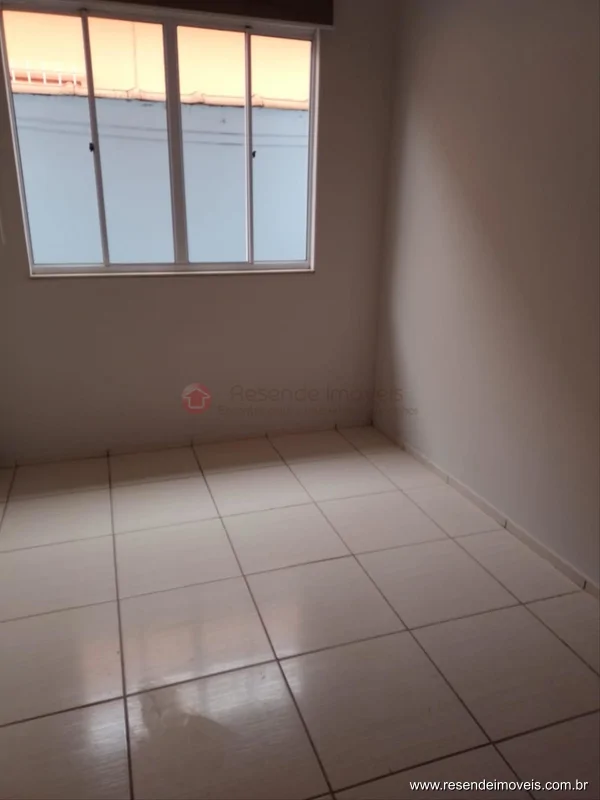 Foto 2 de 27 - Casa para aluguel em Cabral